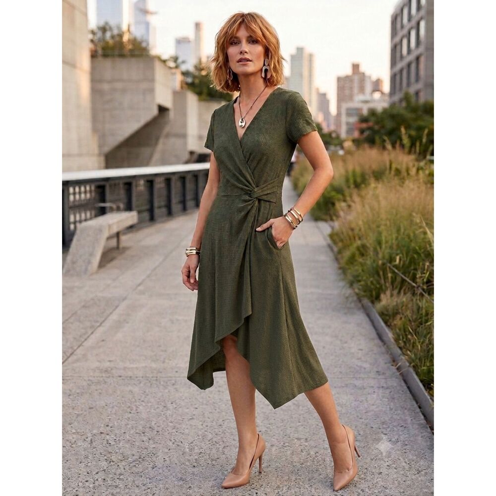 Perceptions New York Dress Women's Size L Green V-Neck Short Sleeves Asymmetric